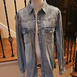 Men's Light Blue Denim Button-Down Shirt